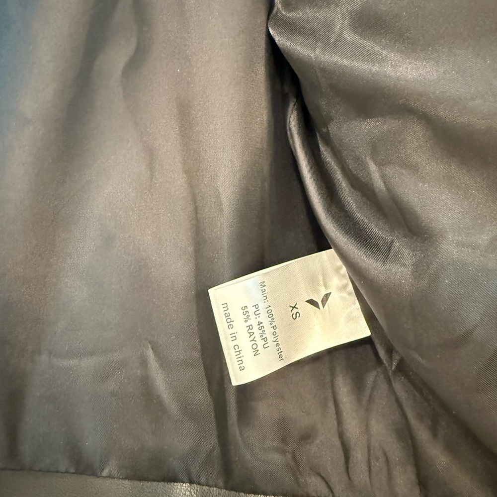 Ruve Javan Sherling Jacket Black - Picture 8 of 11